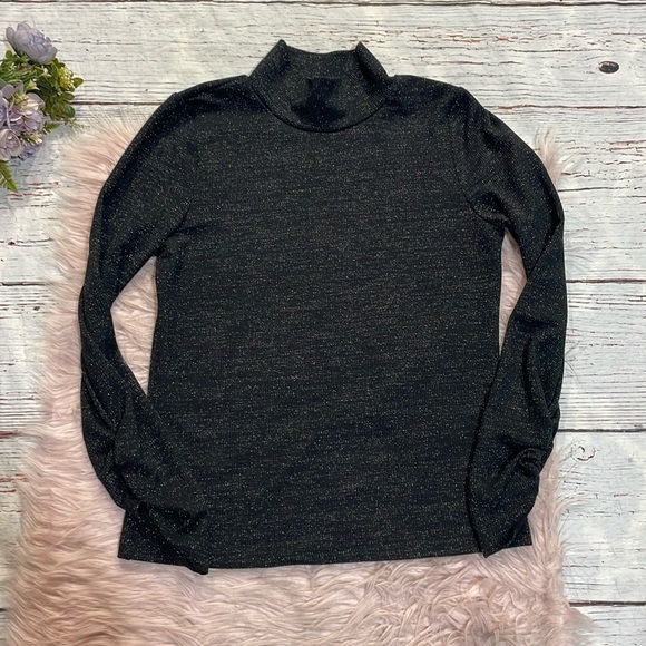 Evereve Tops - Evereve Ribbed Sparkle Metallic Silver Mockneck Top